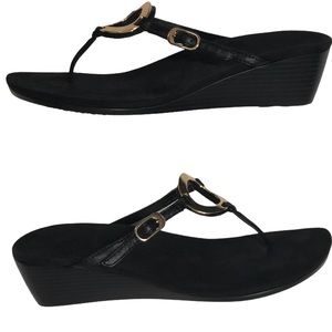 VIONIC Orthaheel Womens Leather Thong Sandals